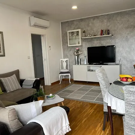 Nera Apartment Makarska